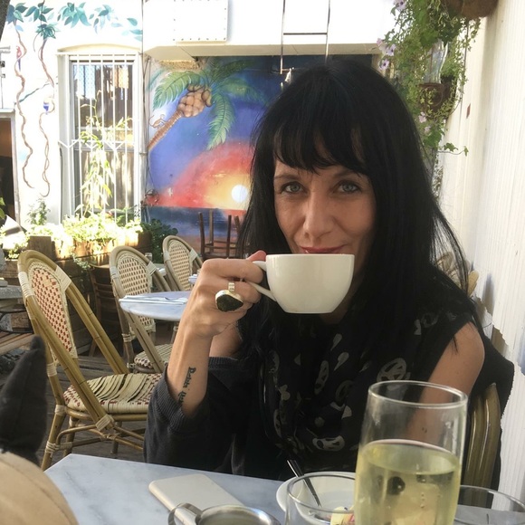 Meet your Posher, Petra - Picture 4 of 5